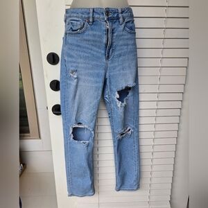 American Eagle Mom Straight Jeans Distressed Sz 4